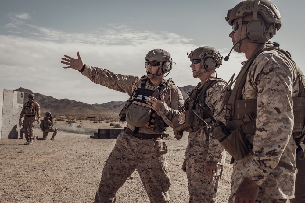 Commandant, Gen. Smith, Visits Marine Corps Air Ground Combat Center, Twentynine Palms