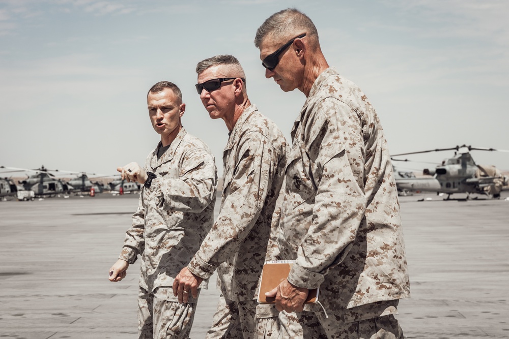 Commandant, Gen. Smith, Visits Marine Corps Air Ground Combat Center, Twentynine Palms