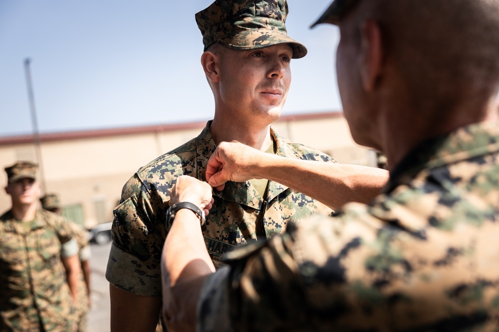 Commandant, Gen. Smith, Visits West Coast Marines