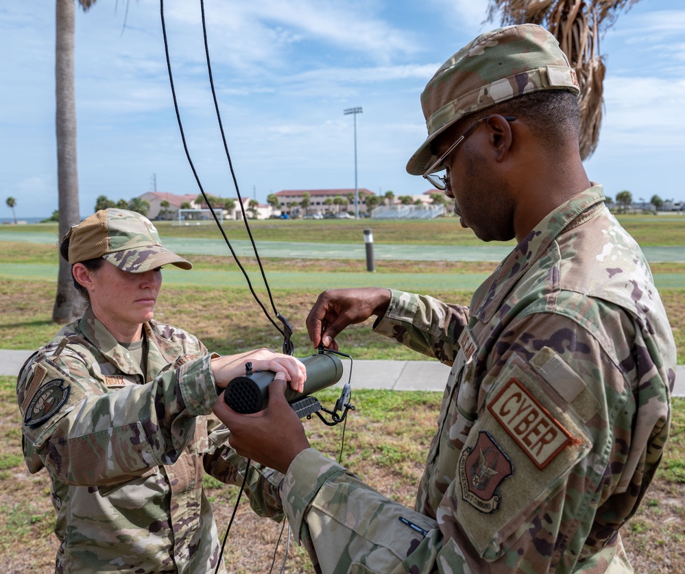 920th Communications Flight conducts training