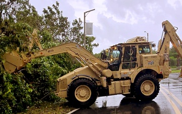 Reserve Soldiers from 1st MSC Clear Roads in Ceiba, PR.