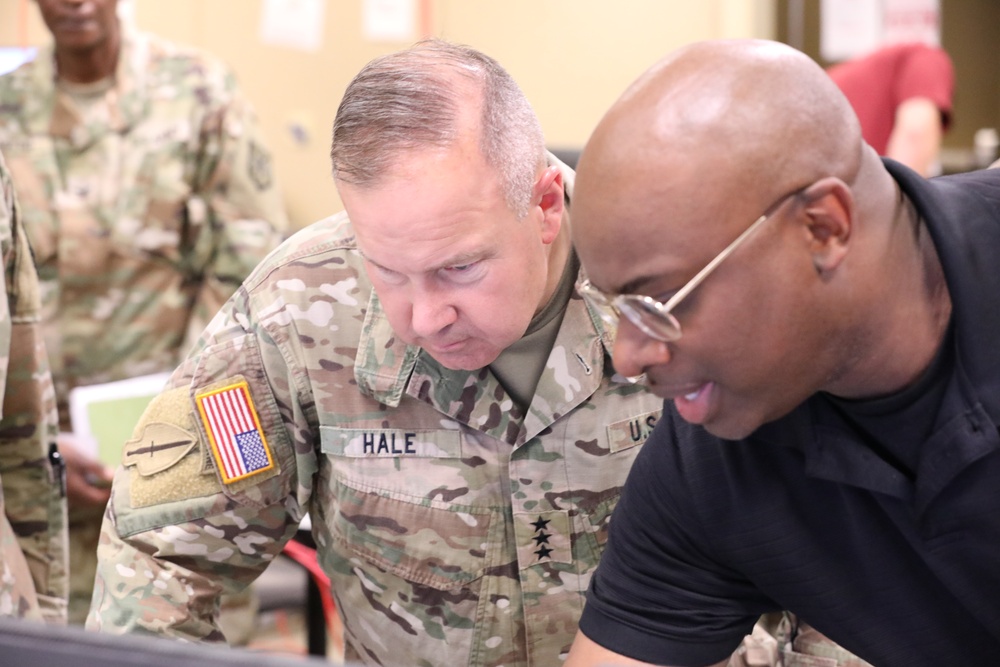 Top Army intelligence officer visits largest annual U.S. Army Reserve training exercise