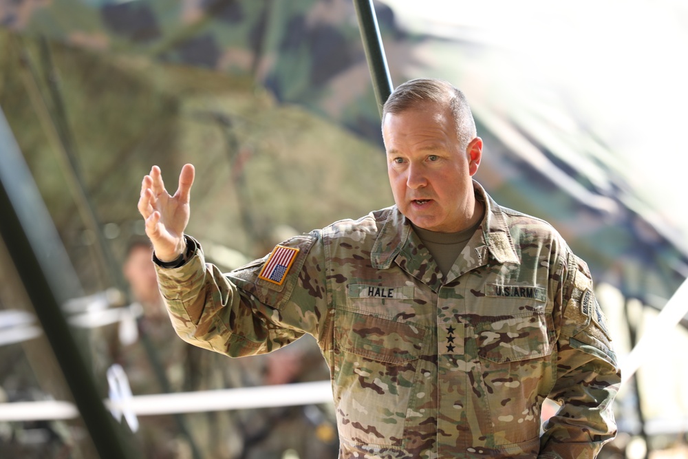 Top Army intelligence officer visits largest annual U.S. Army Reserve training exercise