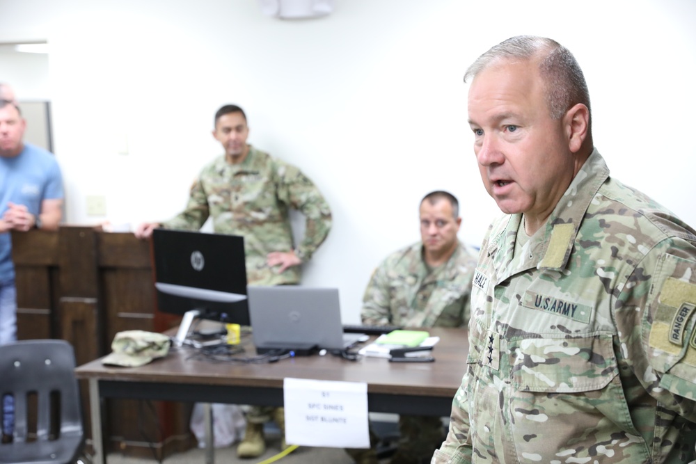 Top Army intelligence officer visits largest annual U.S. Army Reserve training exercise