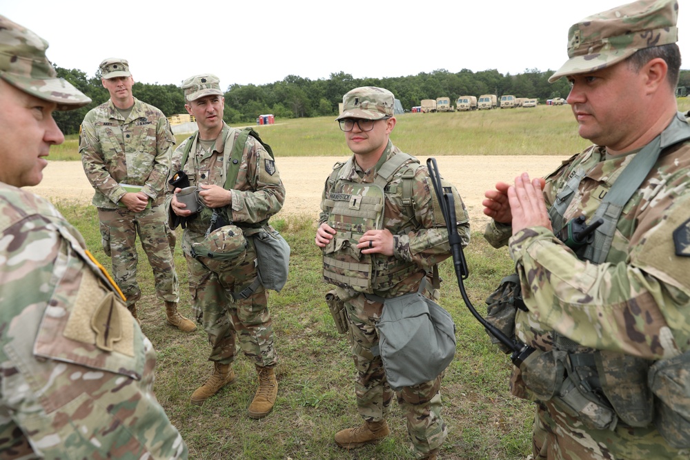 Top Army intelligence officer visits largest annual U.S. Army Reserve training exercise