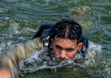 19th ENG BAT Helocasting