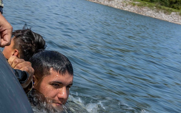 19th ENG BAT Helocasting