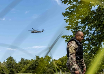 19th ENG BAT Helocasting