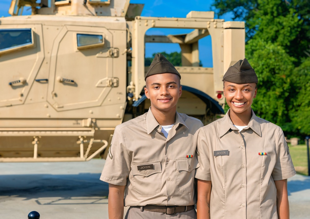 Sibling Soldiers earn coveted cords, graduate Infantry training together