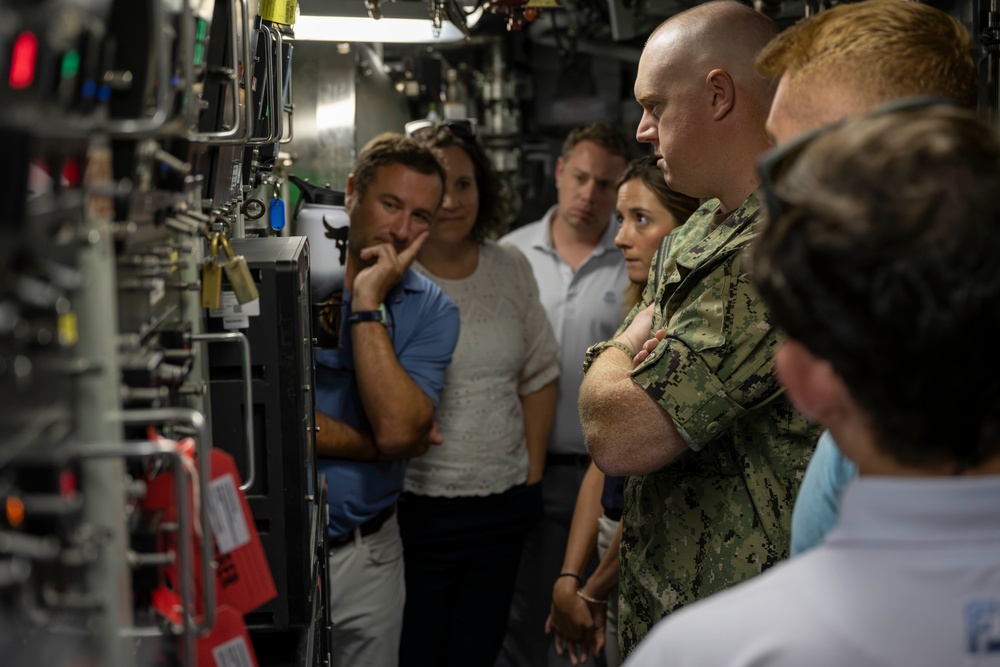 USS Minnesota (SSN 783) Tour