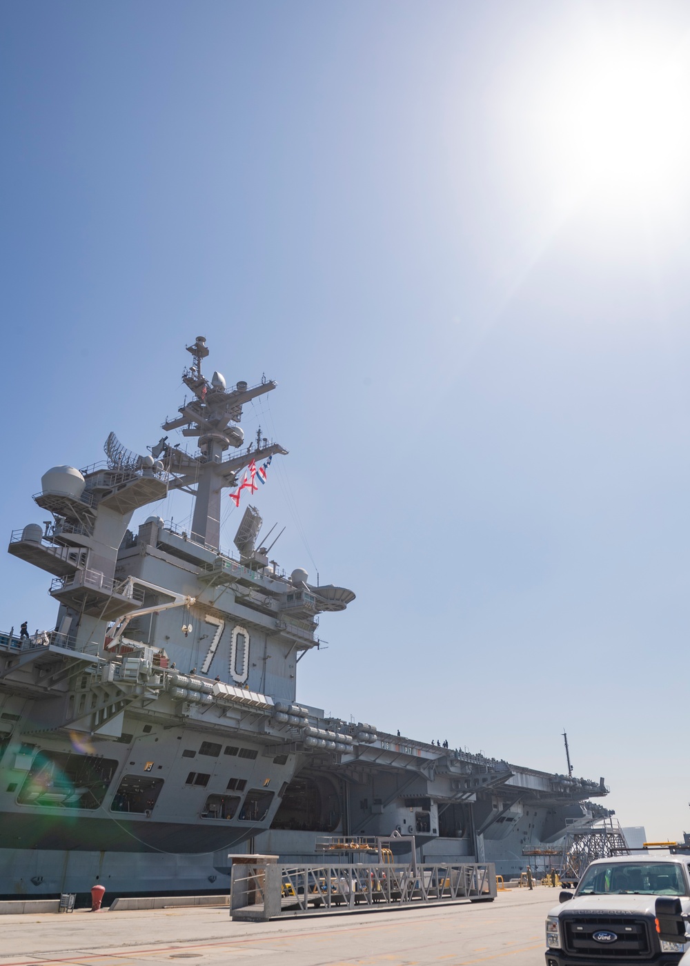 Vinson Returns to NASNI