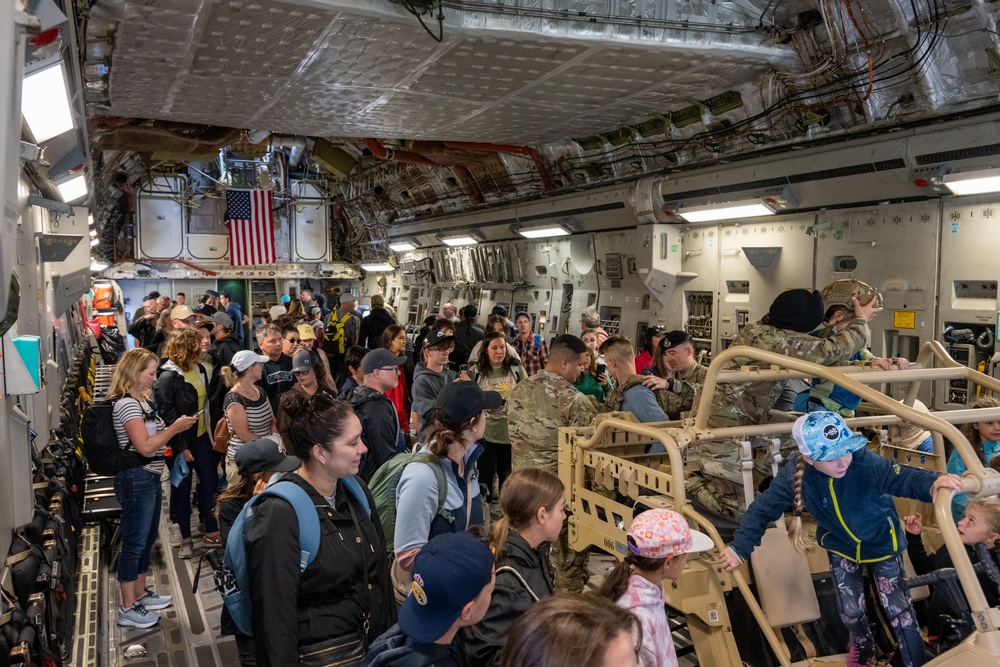 105th Airlift Wing Supports Bagotville International Air Show