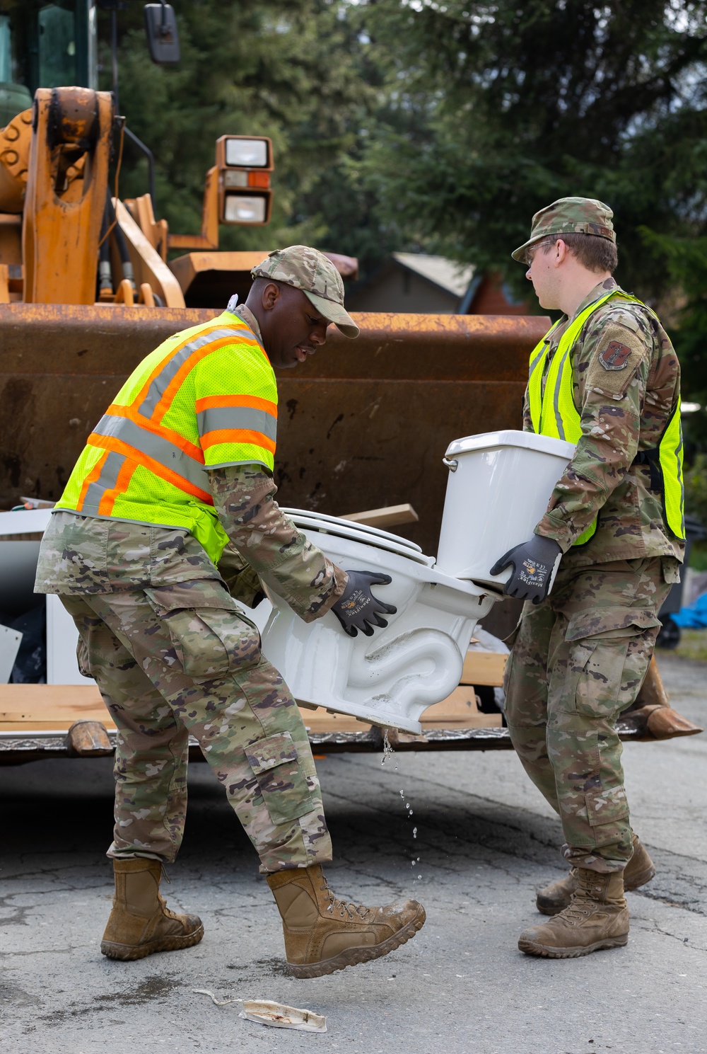 Alaska Organized Militia responds to Juneau glacial flooding