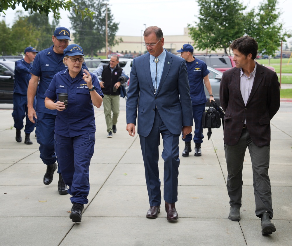 Commandant of the U.S. Coast Guard visits Ted Stevens Center