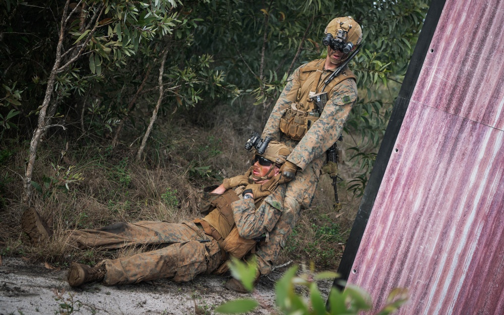MRF-D 24.3: Golf Co., 2nd Bn., 5th Marines (Rein.) rehearses platoon operations in Tully