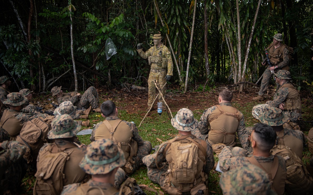 MRF-D 24.3: Golf Co., 2nd Bn., 5th Marines (Rein.) learns Tully CTC’s jungle survival