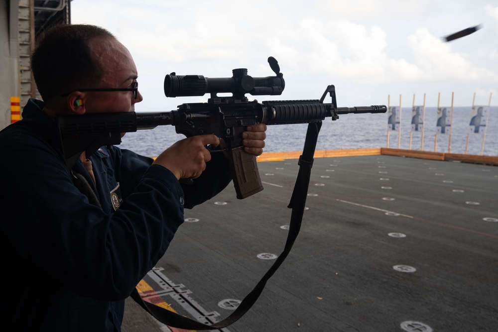 DVIDS - Images - Boxer conducts live-fire exercise [Image 2 of 8]