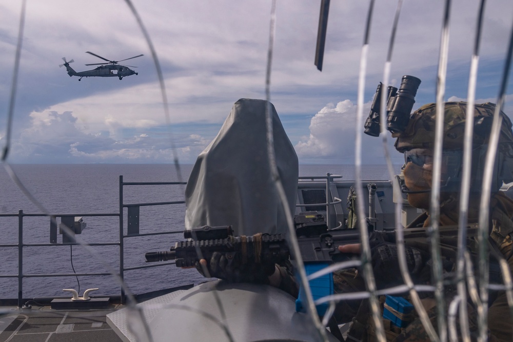 31st MEU conducts VBSS aboard USS Comstock (LSD 45)