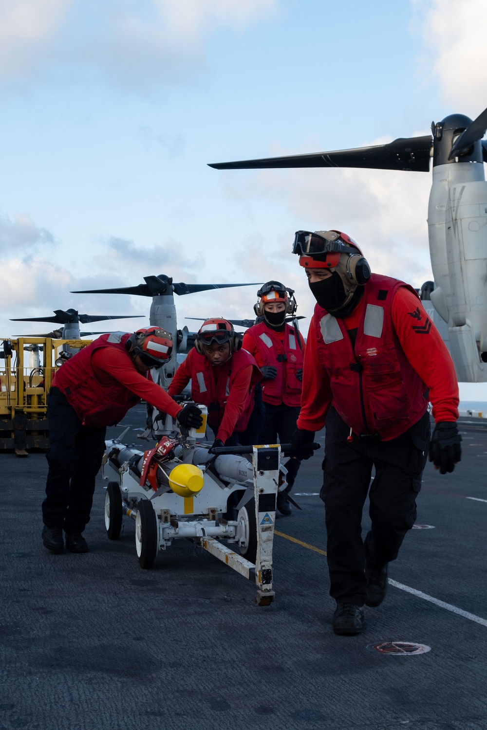 DVIDS - Images - Flight deck operations aboard Boxer [Image 2 of 5]