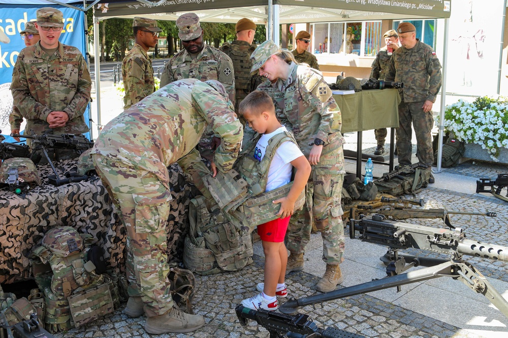 3 ABCT, 4ID celebrates Polish Armed Forces Day in Poland