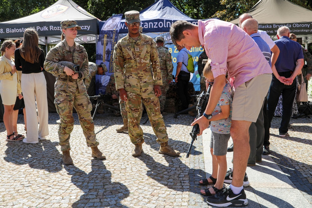 3 ABCT, 4ID celebrates Polish Armed Forces Day in Poland