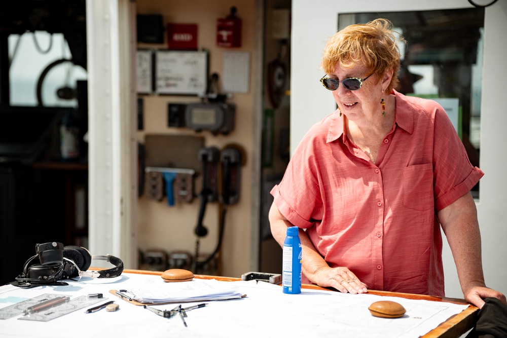 Eagle returns to New London