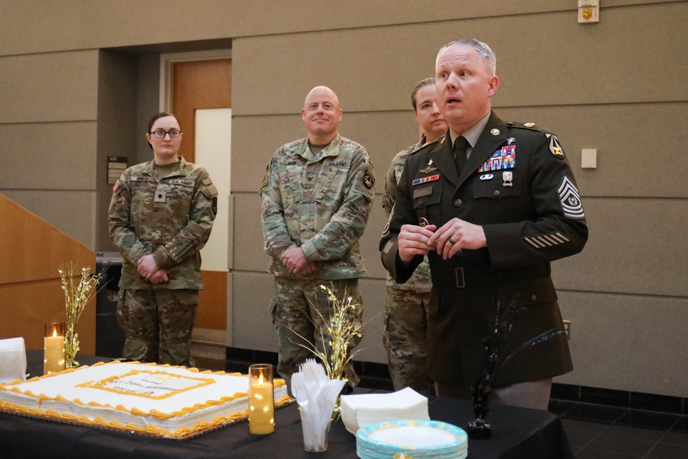 WRAIR celebrates Army’s 249th birthday with cake-cutting ceremony