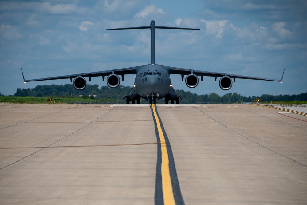 171st and 911th Welcome Honorary Commanders Aboard