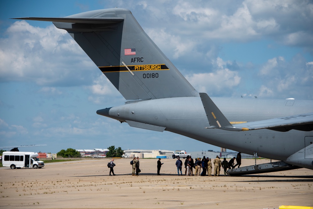 171st and 911th Welcome Honorary Commanders Aboard