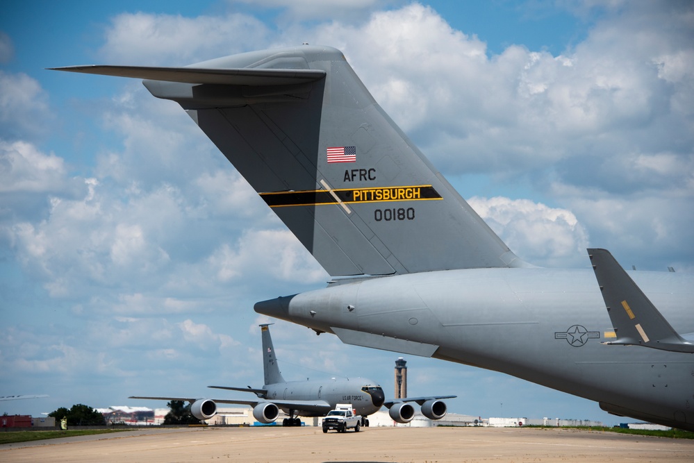 171st and 911th Welcome Honorary Commanders Aboard