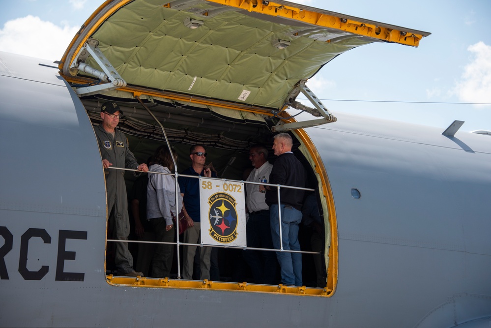 171st and 911th Welcome Honorary Commanders Aboard