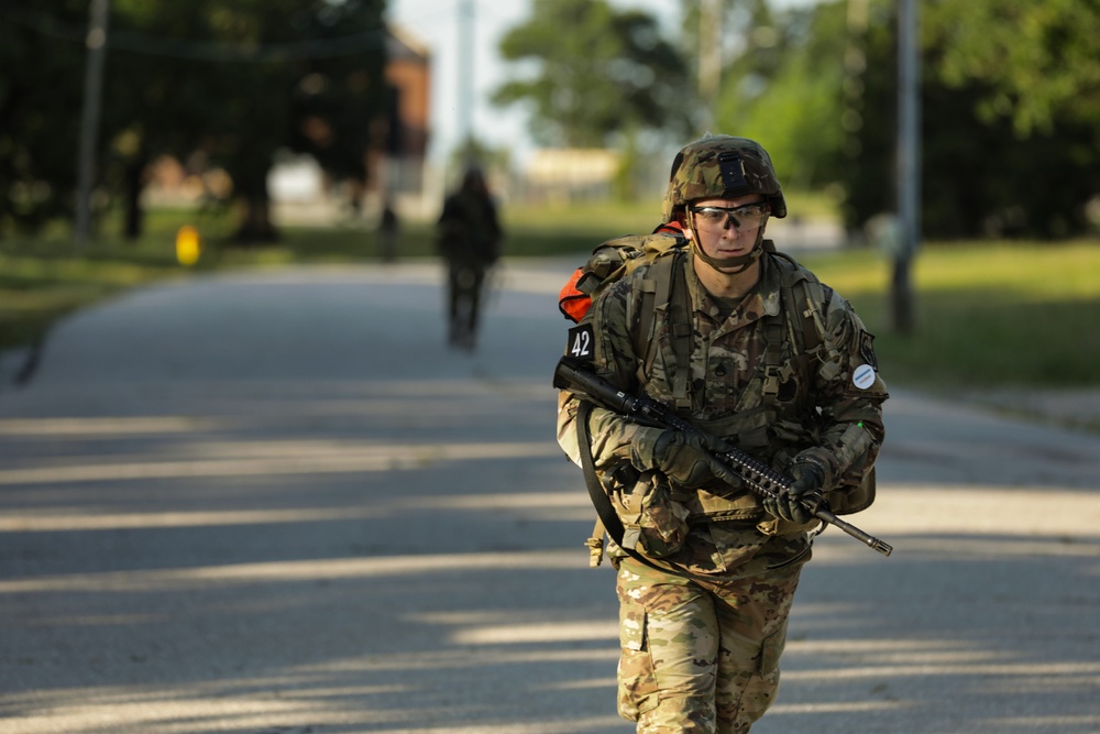 Intelligence Center of Excellence competes in TRADOC Best Squad Competition 2024
