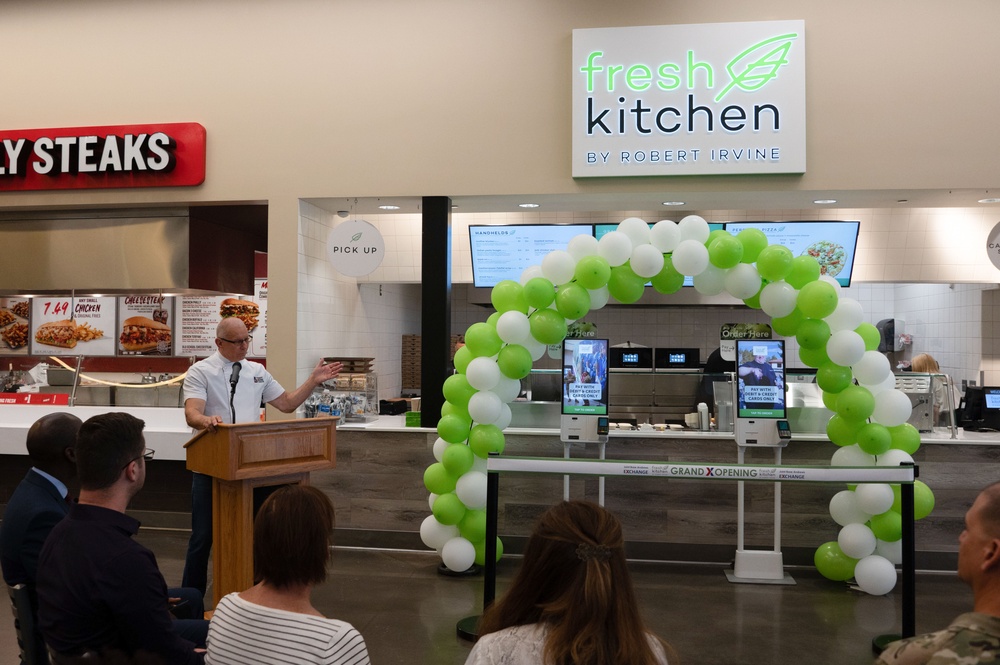 Celebrity chef unveils first Fresh Kitchen at a military installation