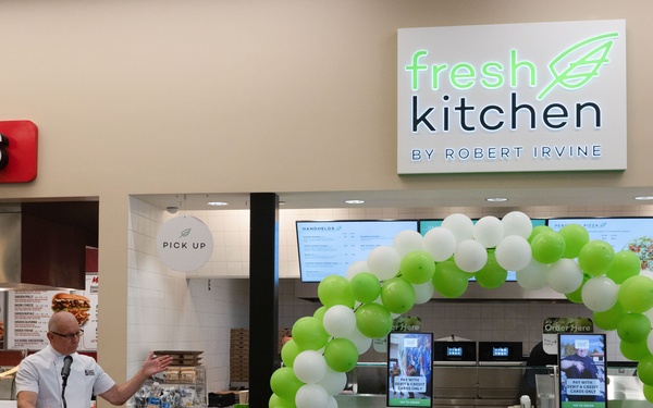 Celebrity chef unveils first Fresh Kitchen at a military installation