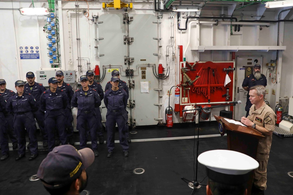 Rear Adm. Bailey visits Italian Navy ITS Carabiniere (F 593)