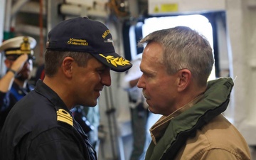 Rear Adm. Bailey visits Italian Navy ITS Carabiniere (F 593)