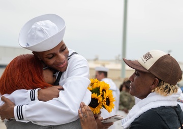 USS Halsey returns to Naval Base San Diego