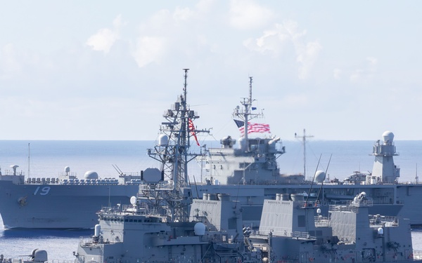 USS Blue Ridge Maneuvering Exercise with JMSDF JS Ariake (DD-109)