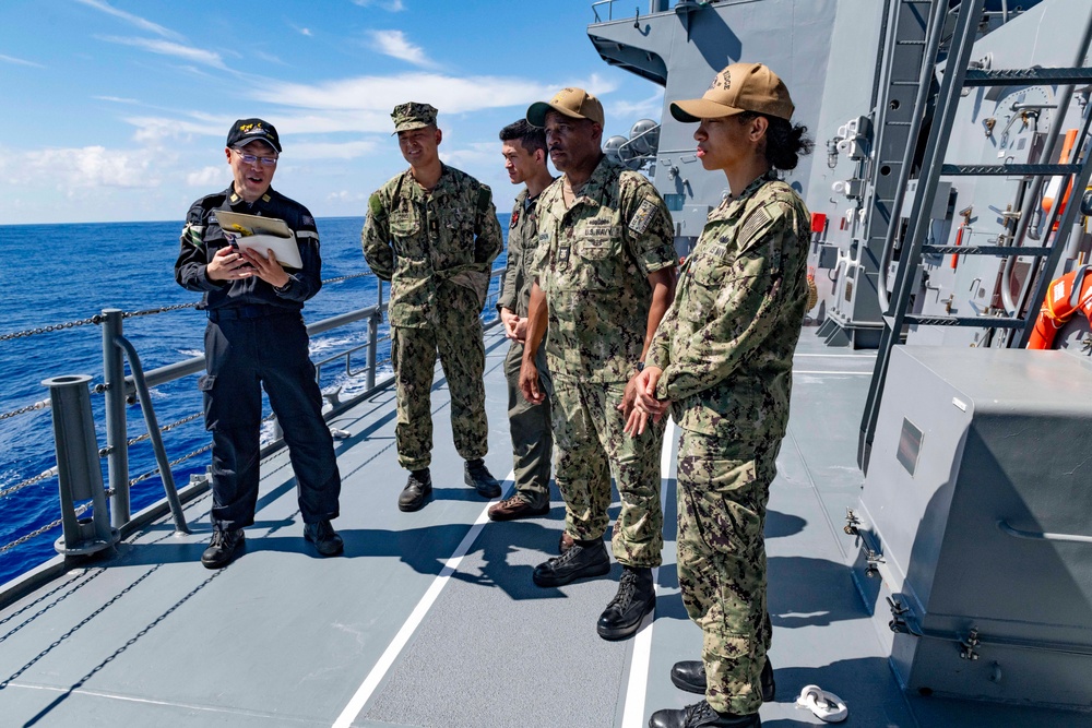 DVIDS - Images - USS Blue Ridge Participates in a Sailor Transfer with ...
