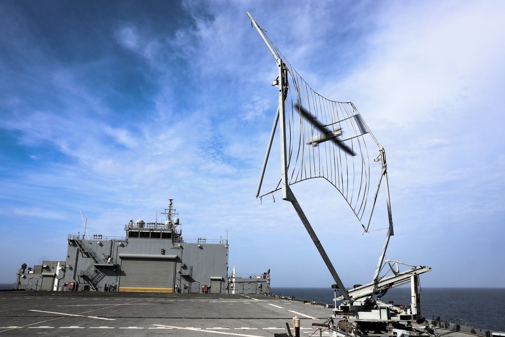 USS Hershel &quot;Woody&quot; Williams Launches UAS