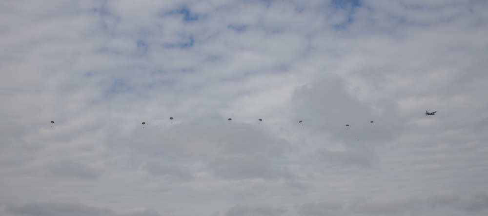 VMGR-153 trains during flight operations in Washington