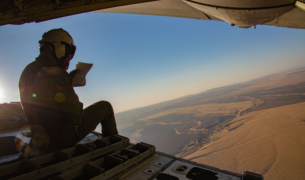 VMGR-153 trains during flight operations in Washington