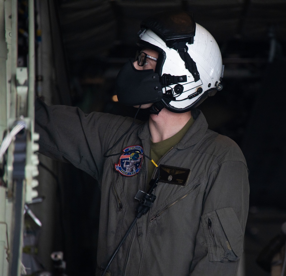 VMGR-153 trains during flight operations in Washington