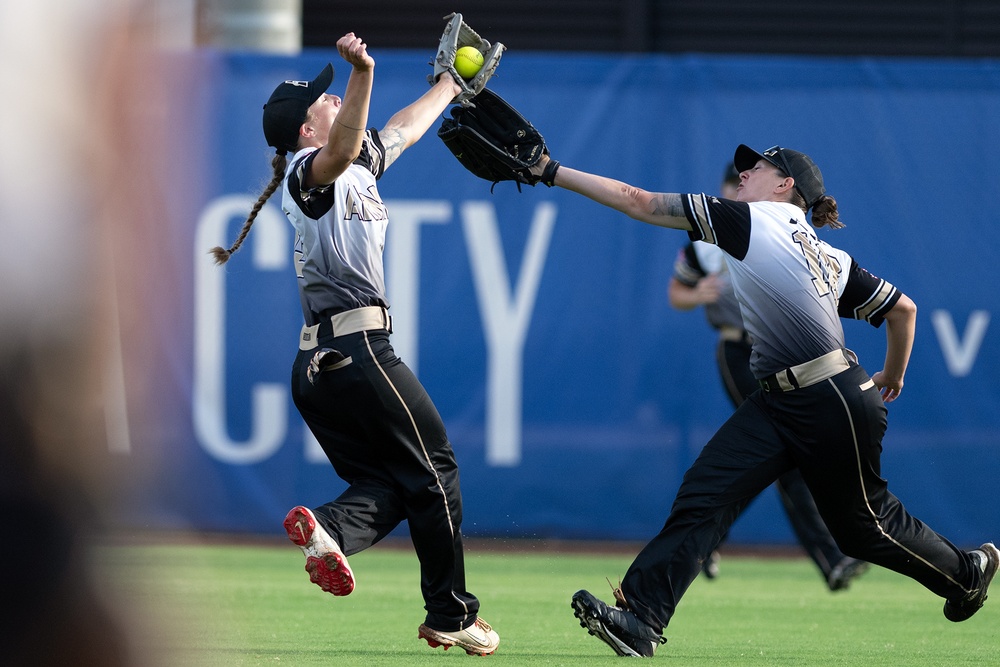 DVIDS - Images - 2024 Armed Forces Men’s and Women’s Softball ...
