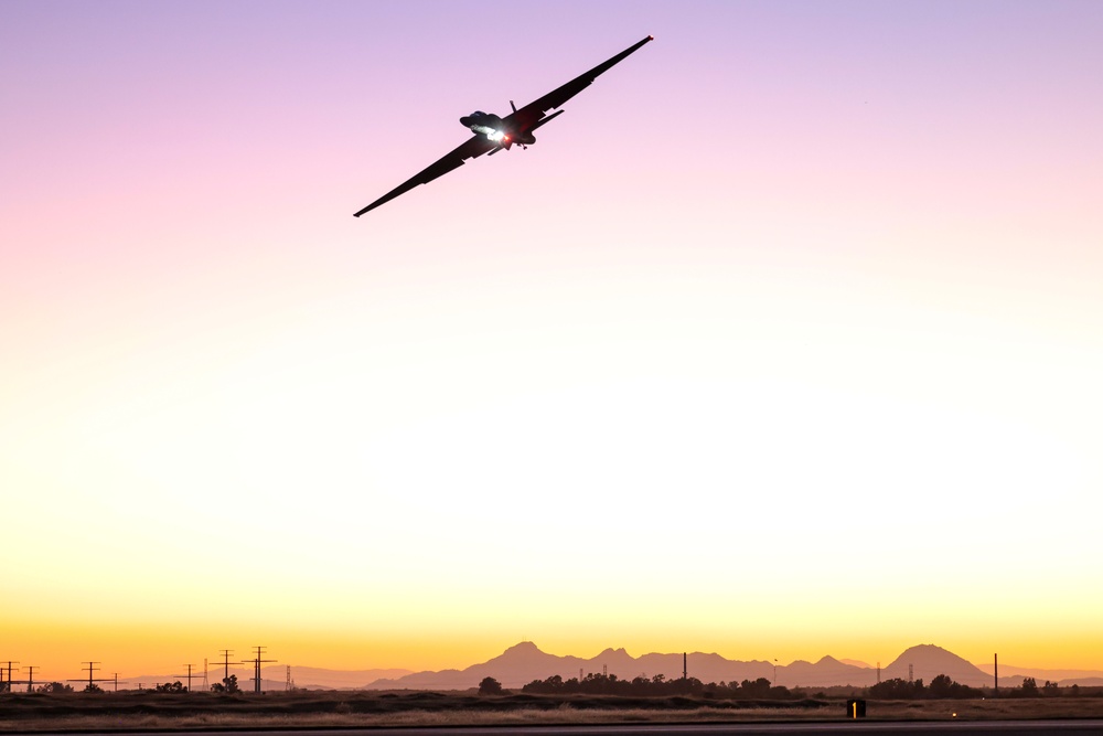 TU-2S Dragon Lady flies at dusk