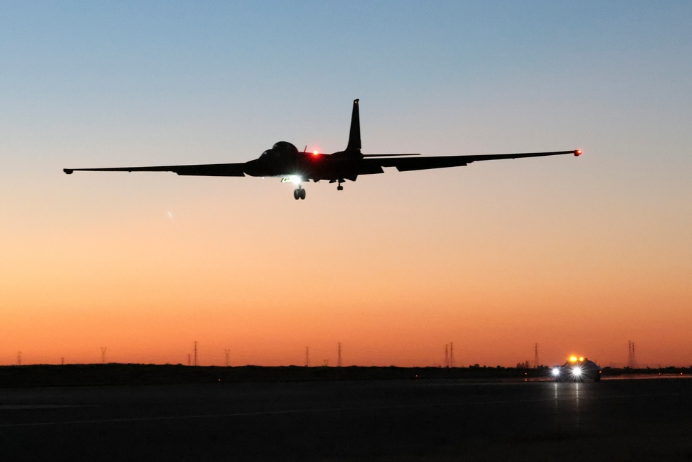 TU-2S Dragon Lady flies at dusk