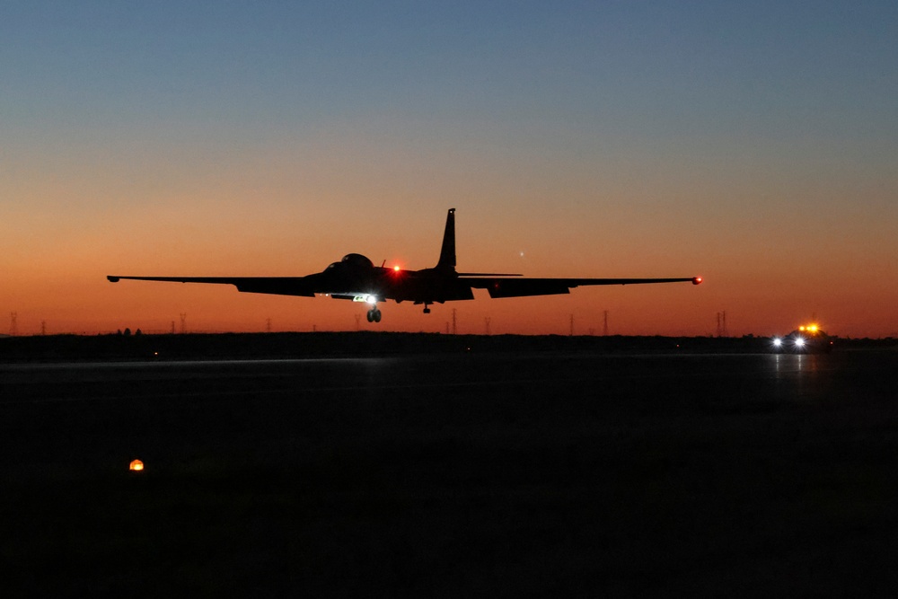 TU-2S Dragon Lady lands at dusk