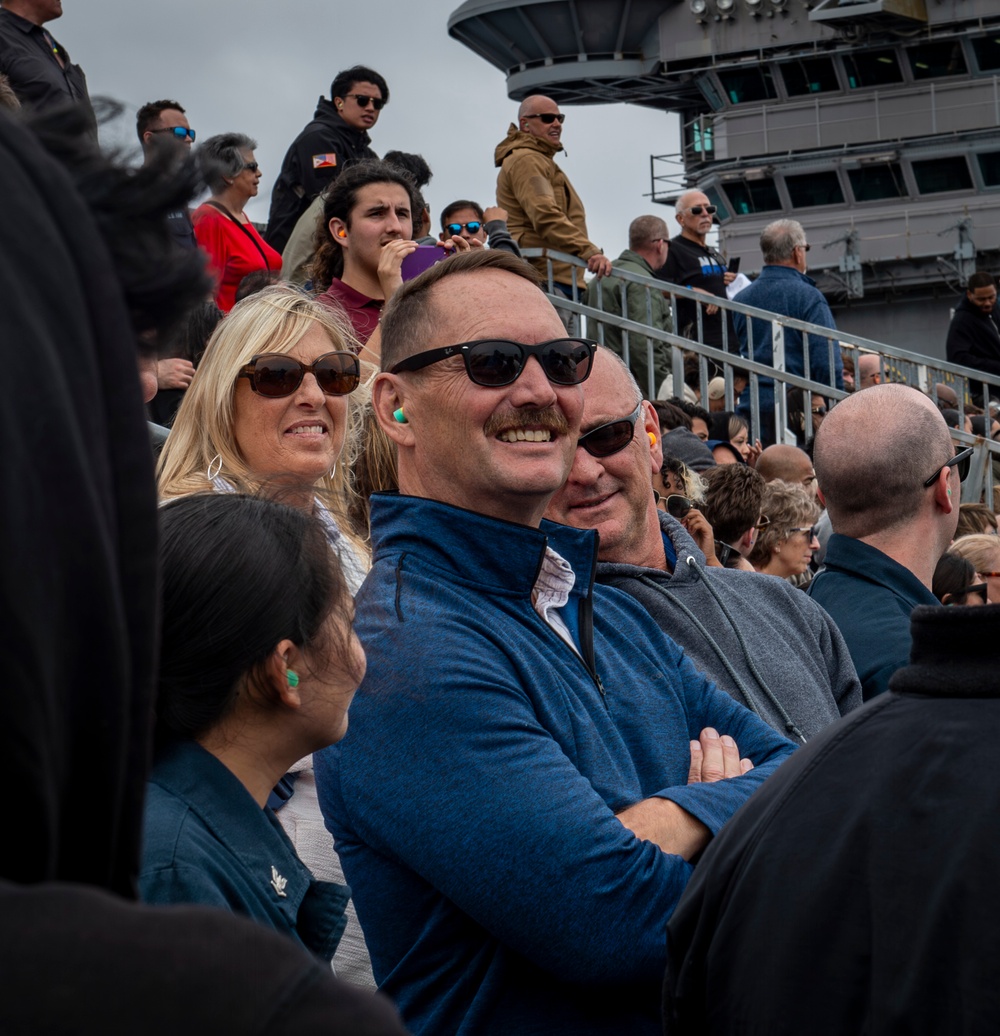 USS Carl Vinson (CVN 70) Sailors Welcome Guests with an Air Show during Friends and Family Day