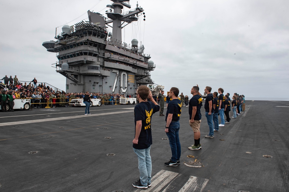 USS Carl Vinson (CVN 70) Sailors Welcome Guests with an Air Show during Friends and Family Day