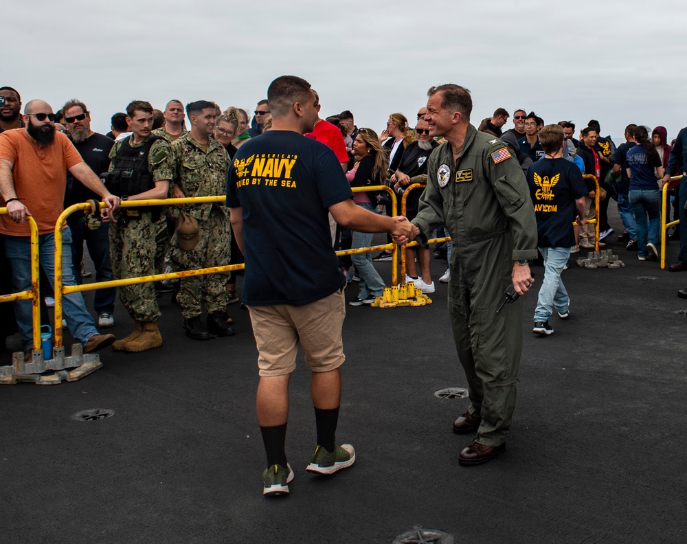 USS Carl Vinson (CVN 70) Sailors Welcome Guests with an Air Show during Friends and Family Day